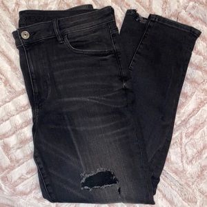 American Eagle 16 Short